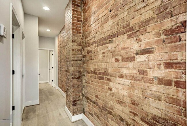 Building Photo - 329 K St NE
