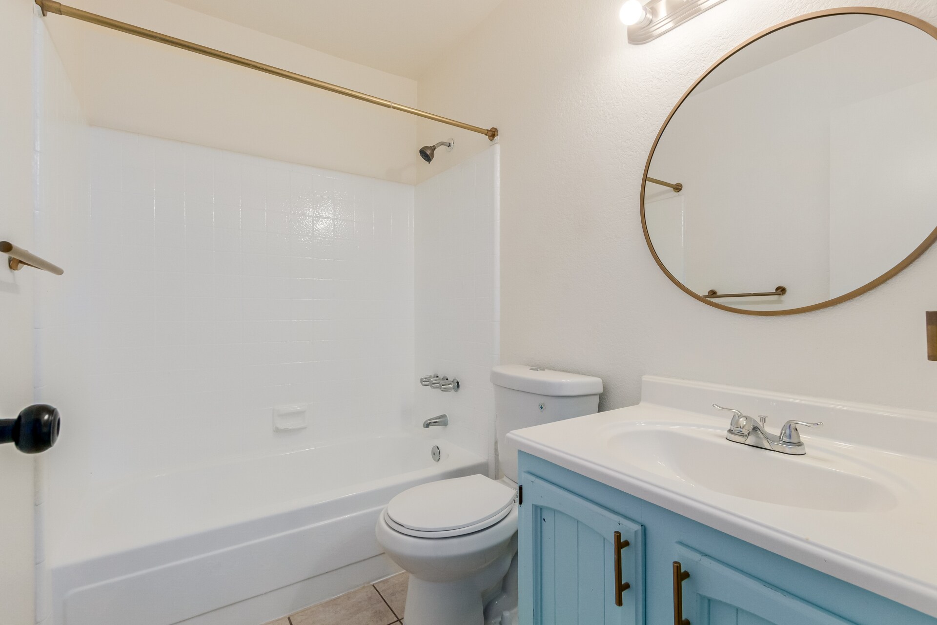 Building Photo - 925 W Peoria Ave