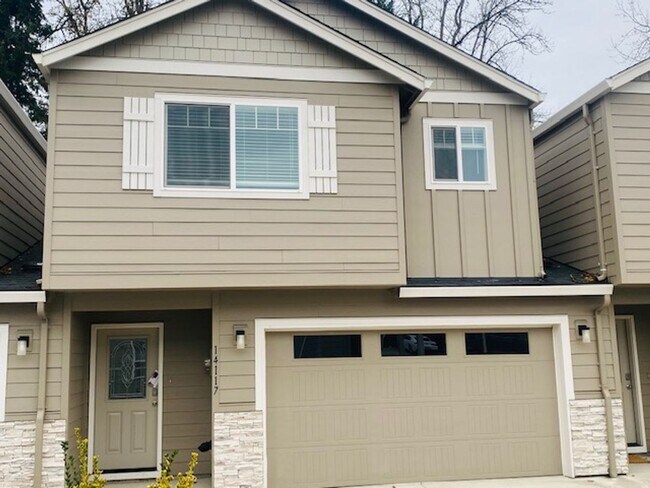 Building Photo - Beautiful Newer Home in Terrific Salmon Creek Location