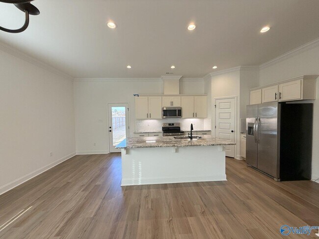 Building Photo - 24057 Quints Dr