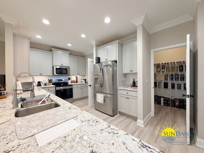 Building Photo - Stunning Shalimar 4 Bedroom / 3 Full Bathroom Home with Solar Energy Efficiency!
