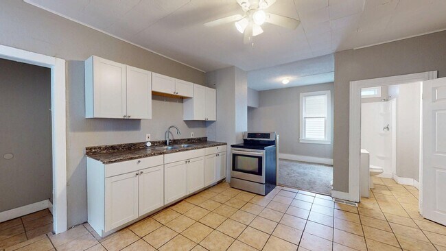 Building Photo - 6011 Pear Ave