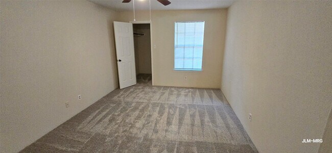 Building Photo - 9700 Leawood Blvd