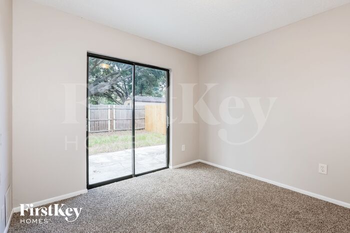 Building Photo - 1328 Mohrlake Dr