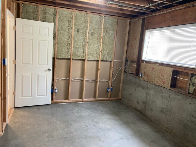 Building Photo - Mid-Century Four Bedroom in Candalaria, La...