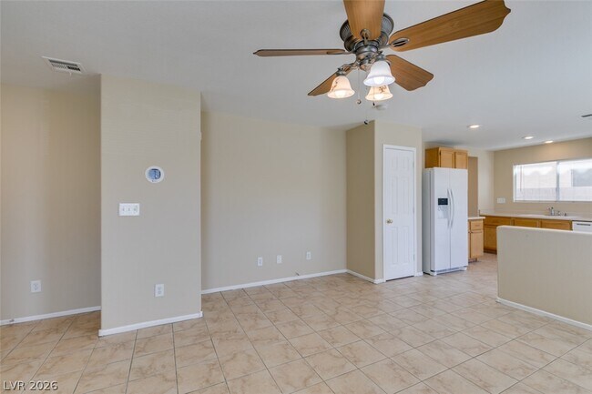 Building Photo - 1170 Orange Meadow St