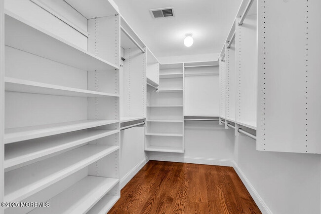 Building Photo - 8 Central Ave