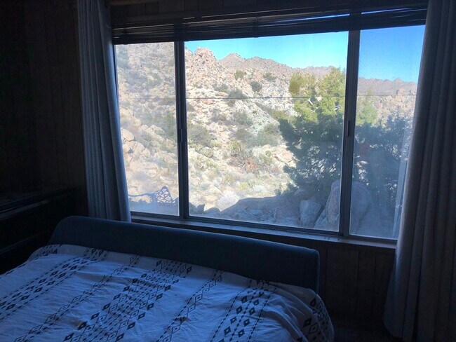 Building Photo - 59225 Ave La Cumbre