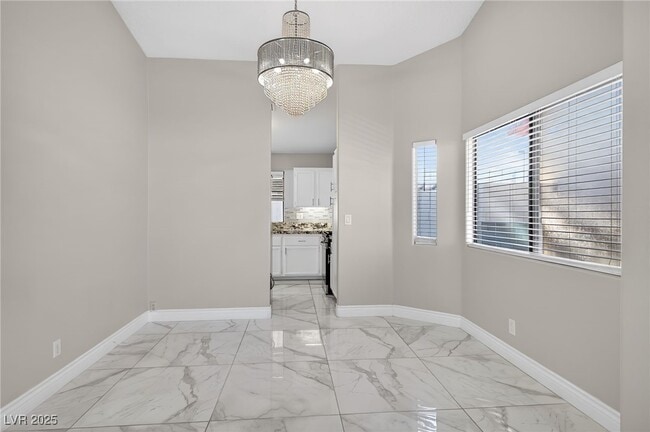 Building Photo - 492 Chelsea Dr