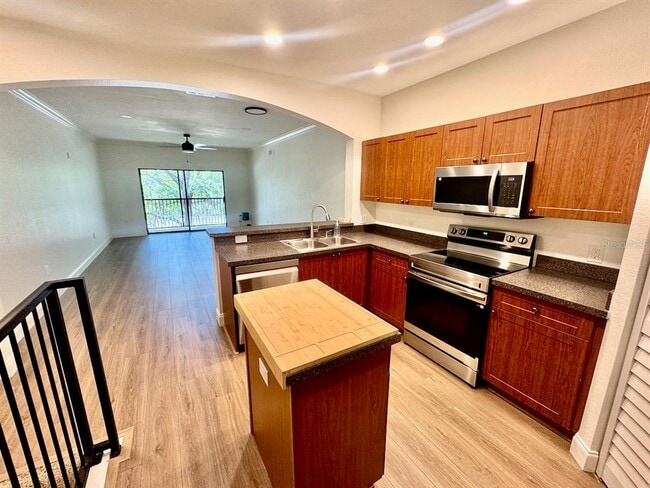 Building Photo - 2176 Portofino Pl