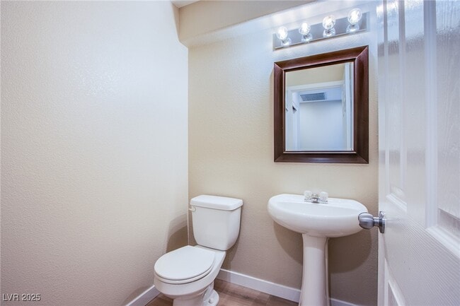 Building Photo - 5863 W Baroque Gold Ct
