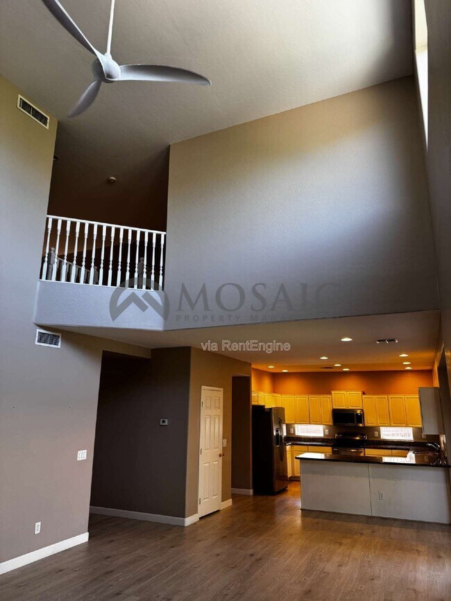 Building Photo - 3356 E Mayberry Ave