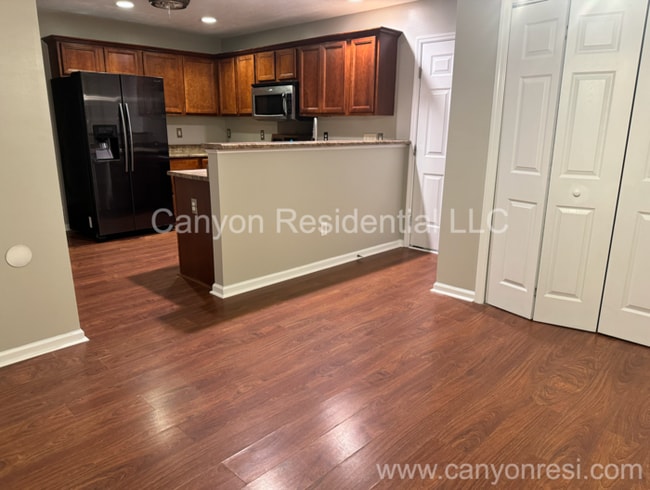 Building Photo - 1441 Aultroy Dr