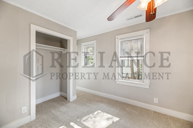 Building Photo - 1532 S Edwards St