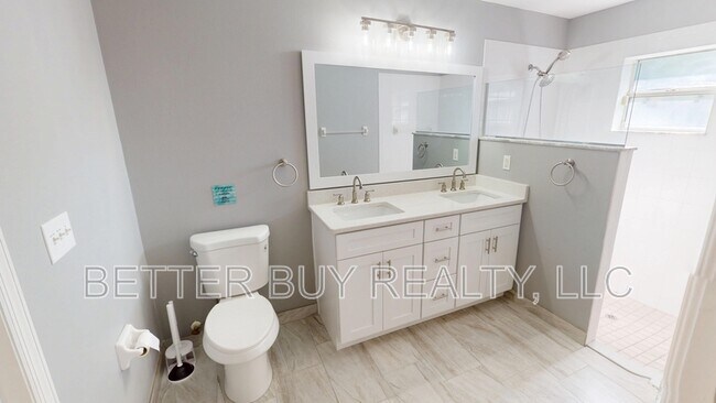 Building Photo - 138 Pine Grove Dr