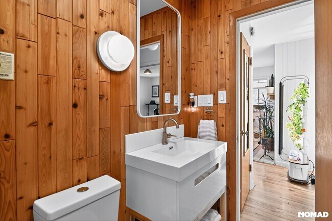 Building Photo - 316 East St