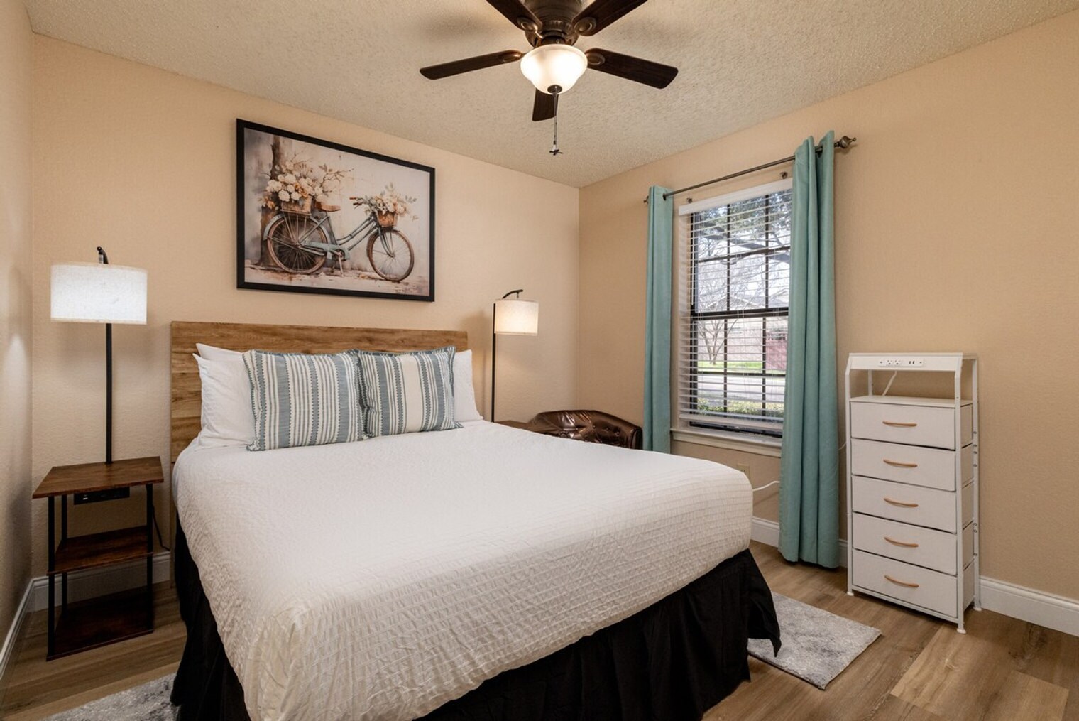 Building Photo - 8421 Willow Creek Dr