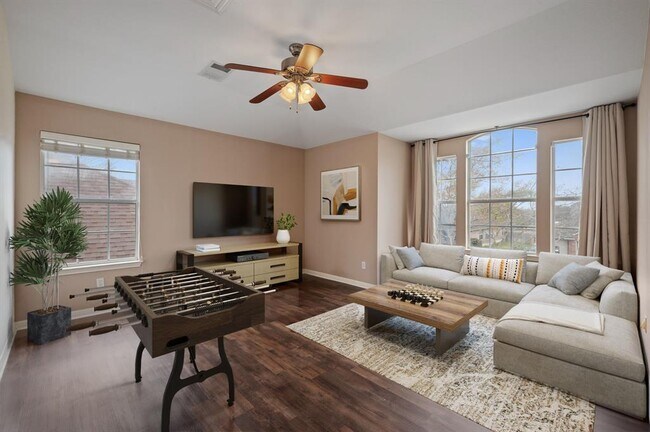 Building Photo - 1607 Belvedere Pl