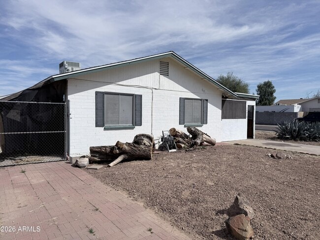 Building Photo - 14015 N 61st Ave