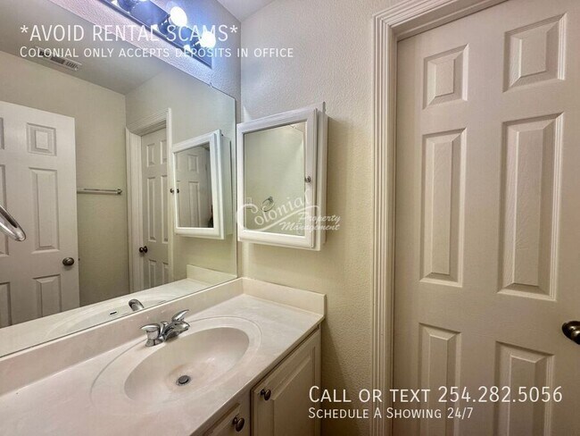 Building Photo - 1706 Gypsum Ct