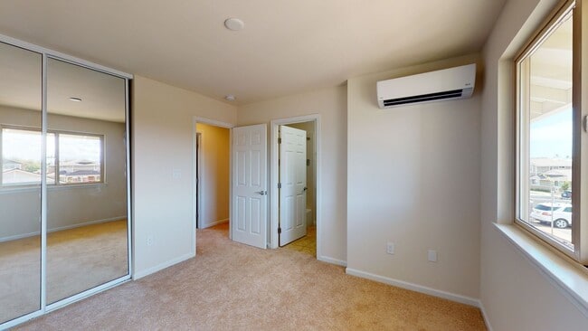 Building Photo - 262 Kahoma Village Loop