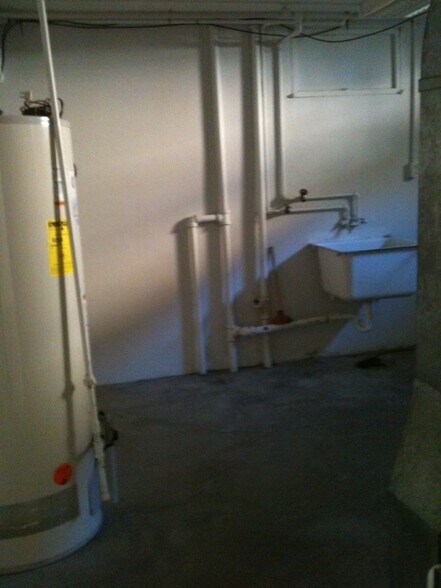 Building Photo - 4204 3rd Ave N