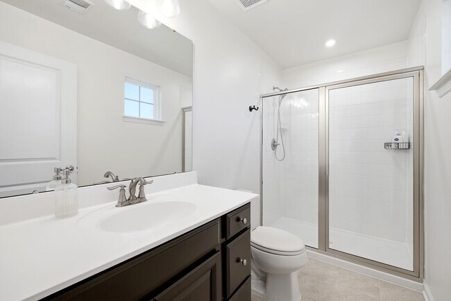 Building Photo - Modern Riverwood Retreat | Spacious 3BR Home in Prime Charlottesville Location