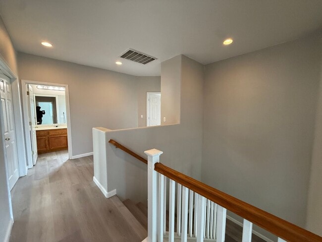 Building Photo - 4 Bed| 2.5 Bath | 2090 SF | Two Story | Tenant pays $175 monthly for WS&G