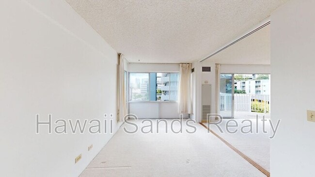Building Photo - 710 Lunalilo St
