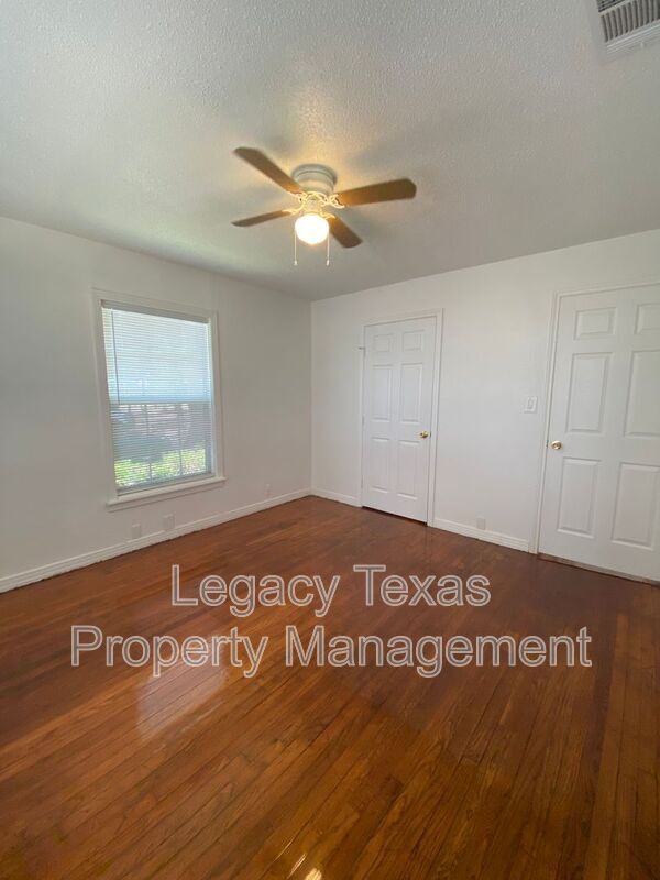 Building Photo - 1259 HCR 1439