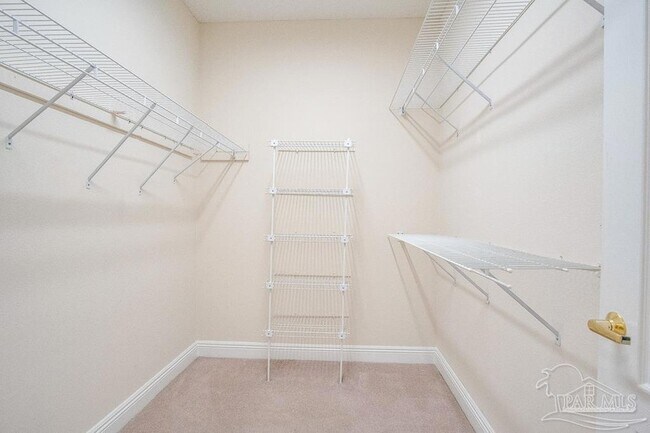 Building Photo - 3461 Oakmont Dr