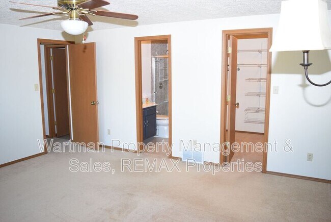 Building Photo - 2860 Frazier Ln
