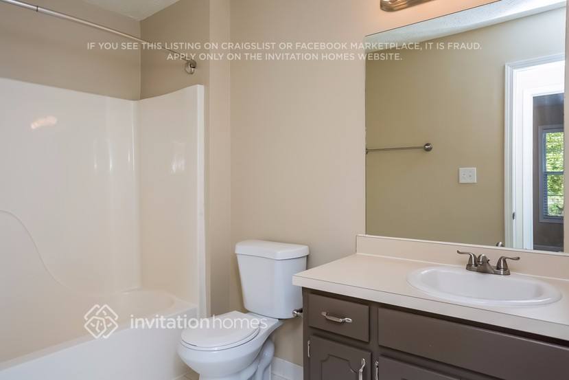 Building Photo - 428 Cannonball Ct