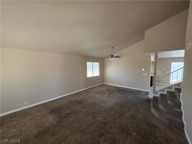 Building Photo - 1745 Mt Hood St