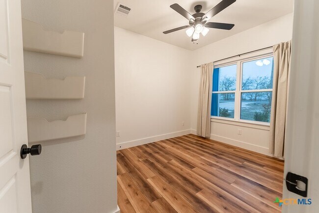 Building Photo - 4356 Cedar Creek Rd