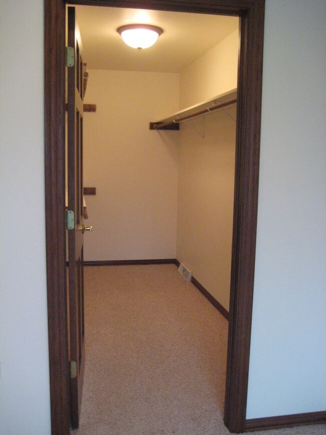 Walk-in closet - 900 Cedar St