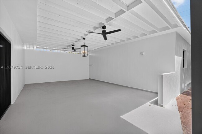 Building Photo - 1011 NW 30th Pl
