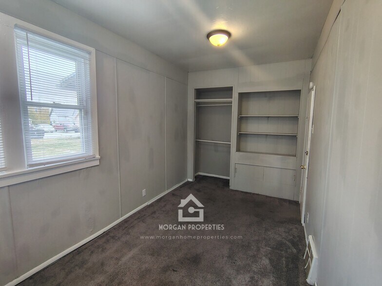 Building Photo - 2201 Central Ave