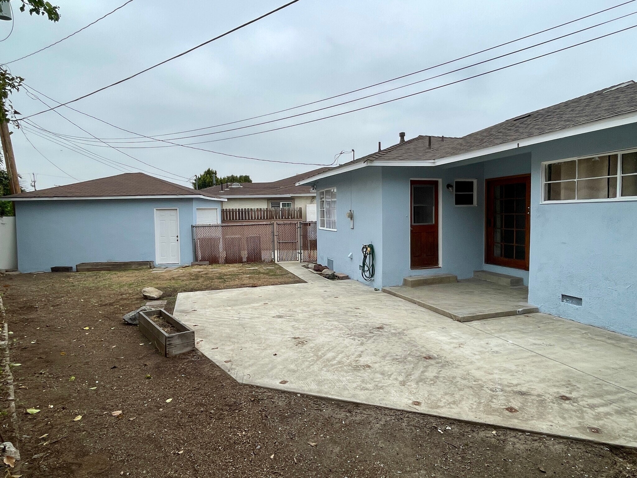 Building Photo - 12505 Manor Dr