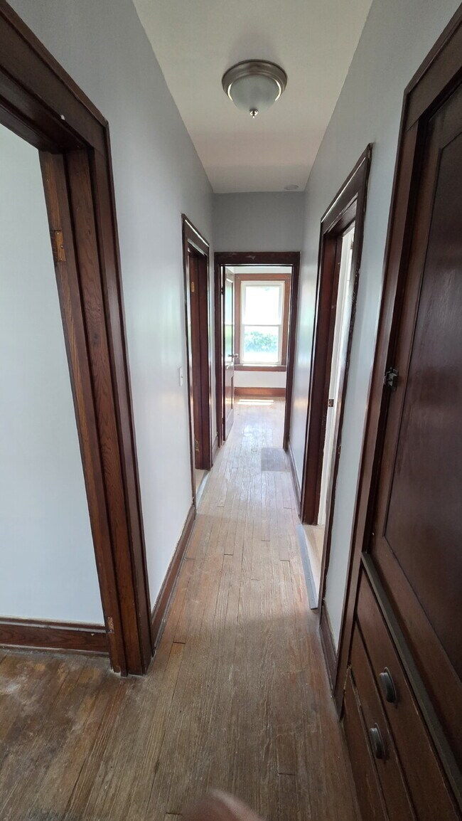 Building Photo - "2-Bedroom Duplex -avail now"