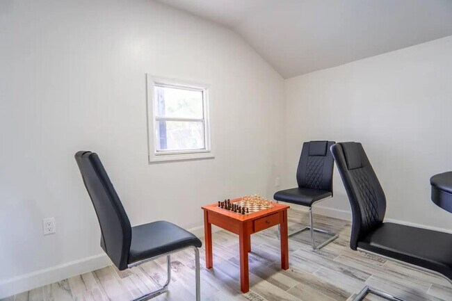 Building Photo - 9096 Dubois Blvd