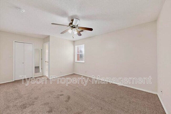 Building Photo - 3013 Taos Meadows Dr NE