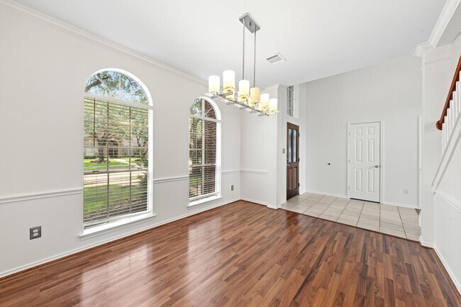 Building Photo - 2122 Hill Canyon Ct