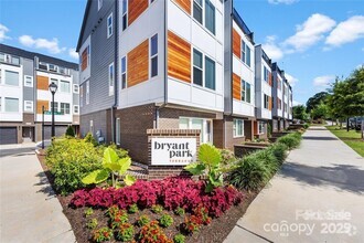 Building Photo - 2130 Bryant Park Dr