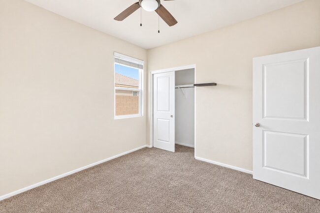 Building Photo - 1317 W Byrd Ave