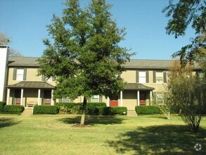 Building Photo - Two-Bedroom, 1-Bath Condo in Bordeaux Village