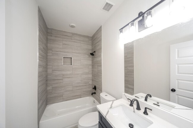 Building Photo - Beautiful Home For Rent in Rozelle-Annesdale Neighborhood!