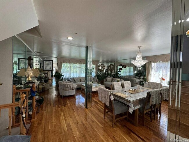 Building Photo - 830 Pepperidge Rd