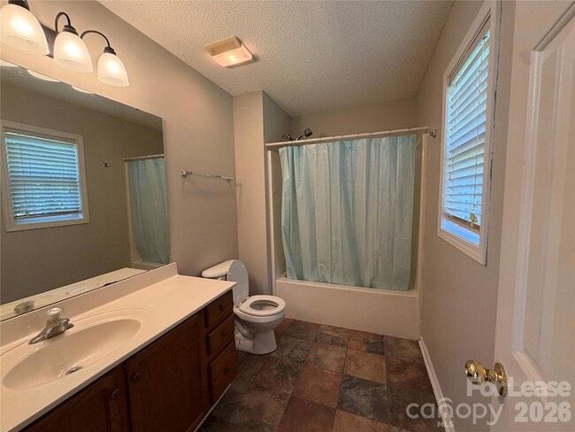 Building Photo - 375 Brookfield Dr