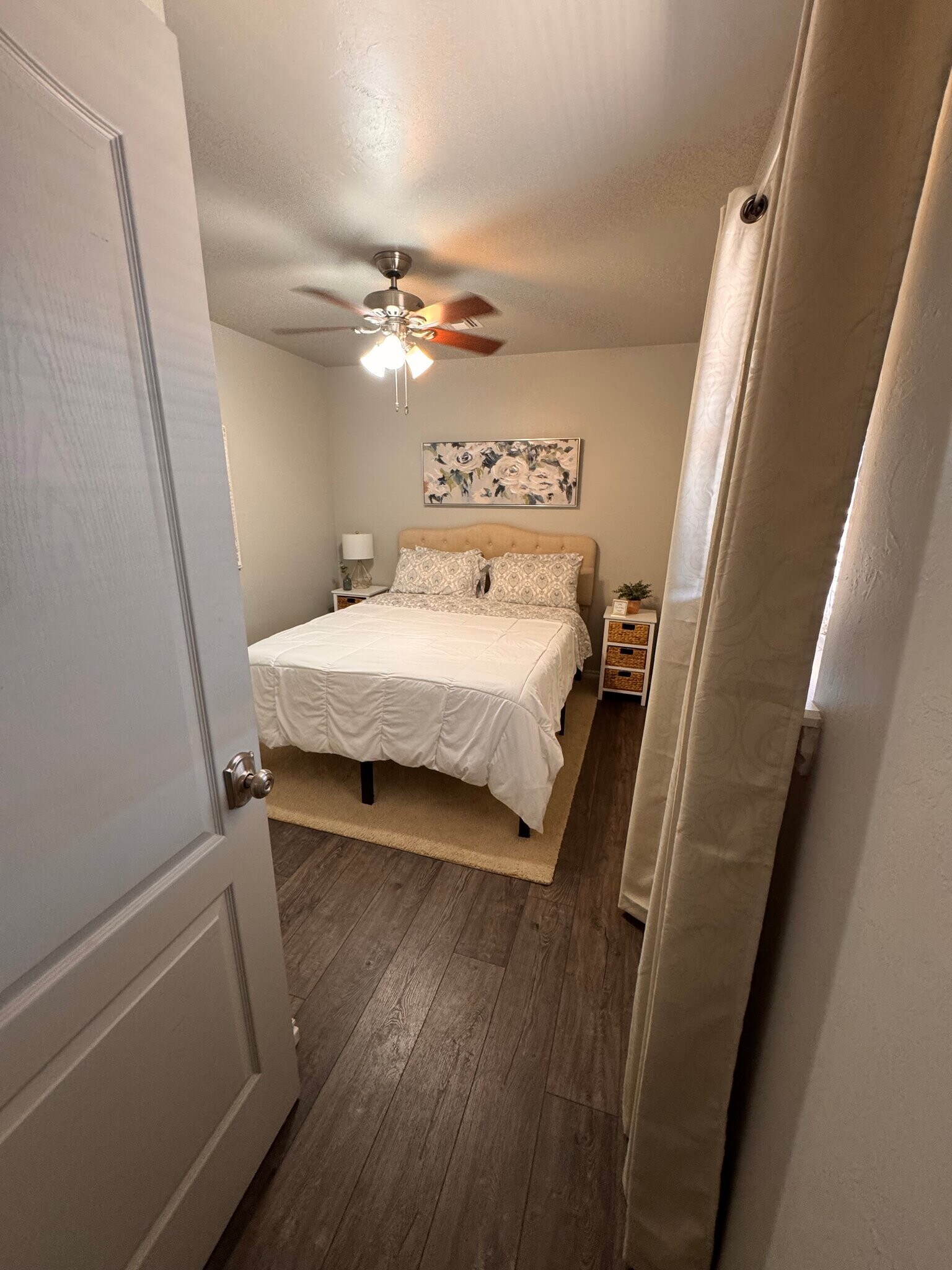 Building Photo - 1207 W Gore Blvd